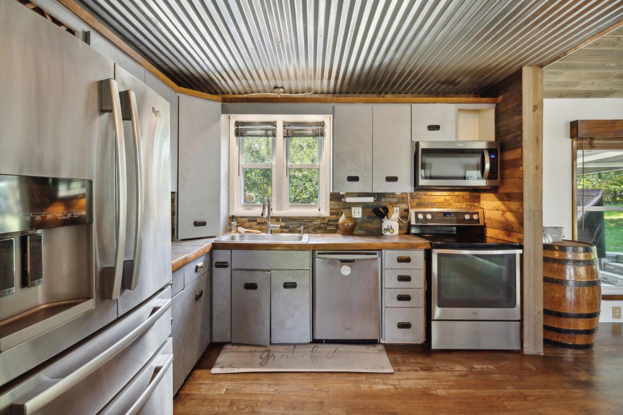 Huge Family Wildlife Retreat Close To The Holiday home Nashville