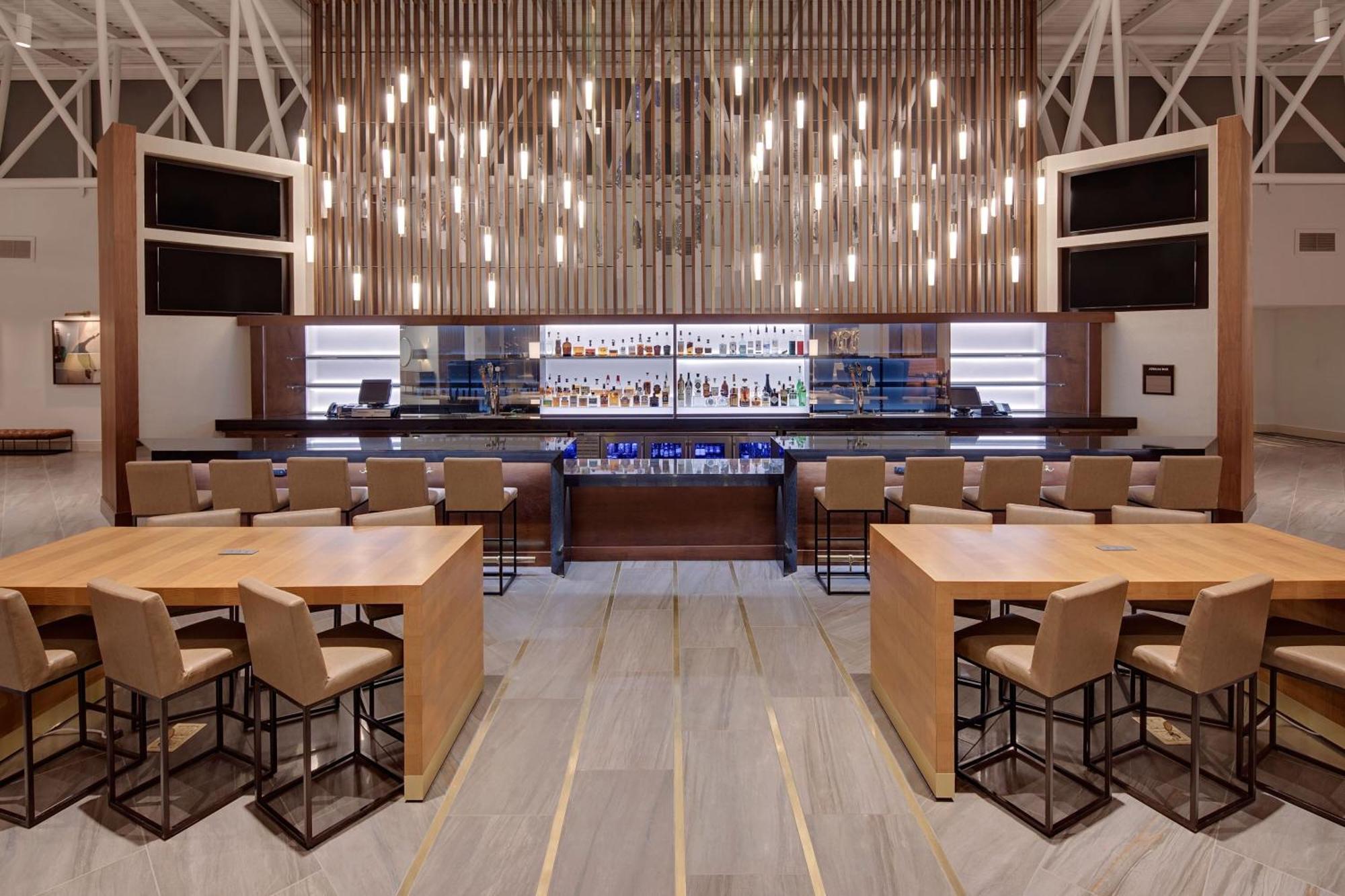 Airport Marriott Hotel