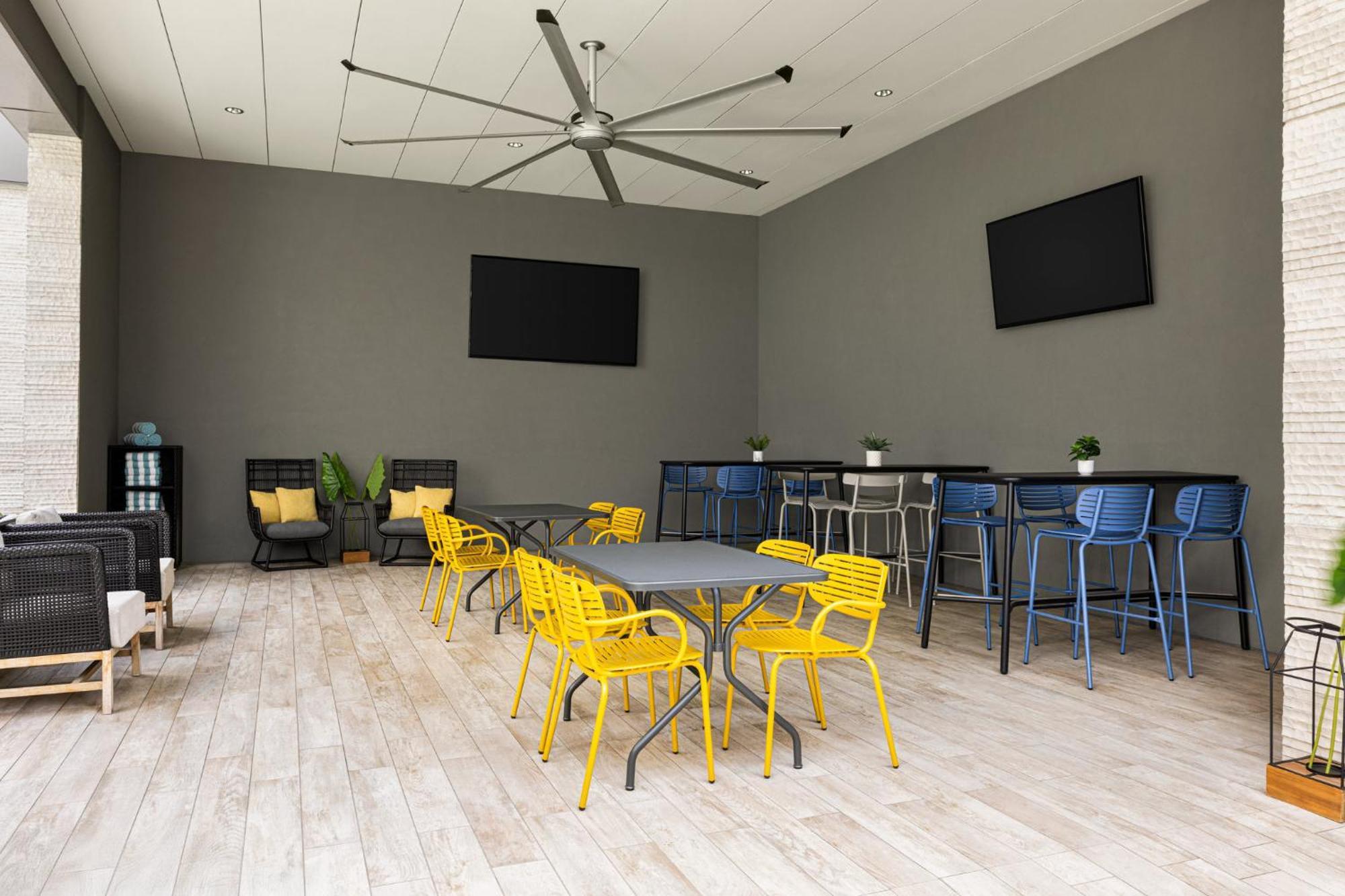 Holiday Inn & Suites Nashville Downtown - Broadway By Ihg Hotel 3*