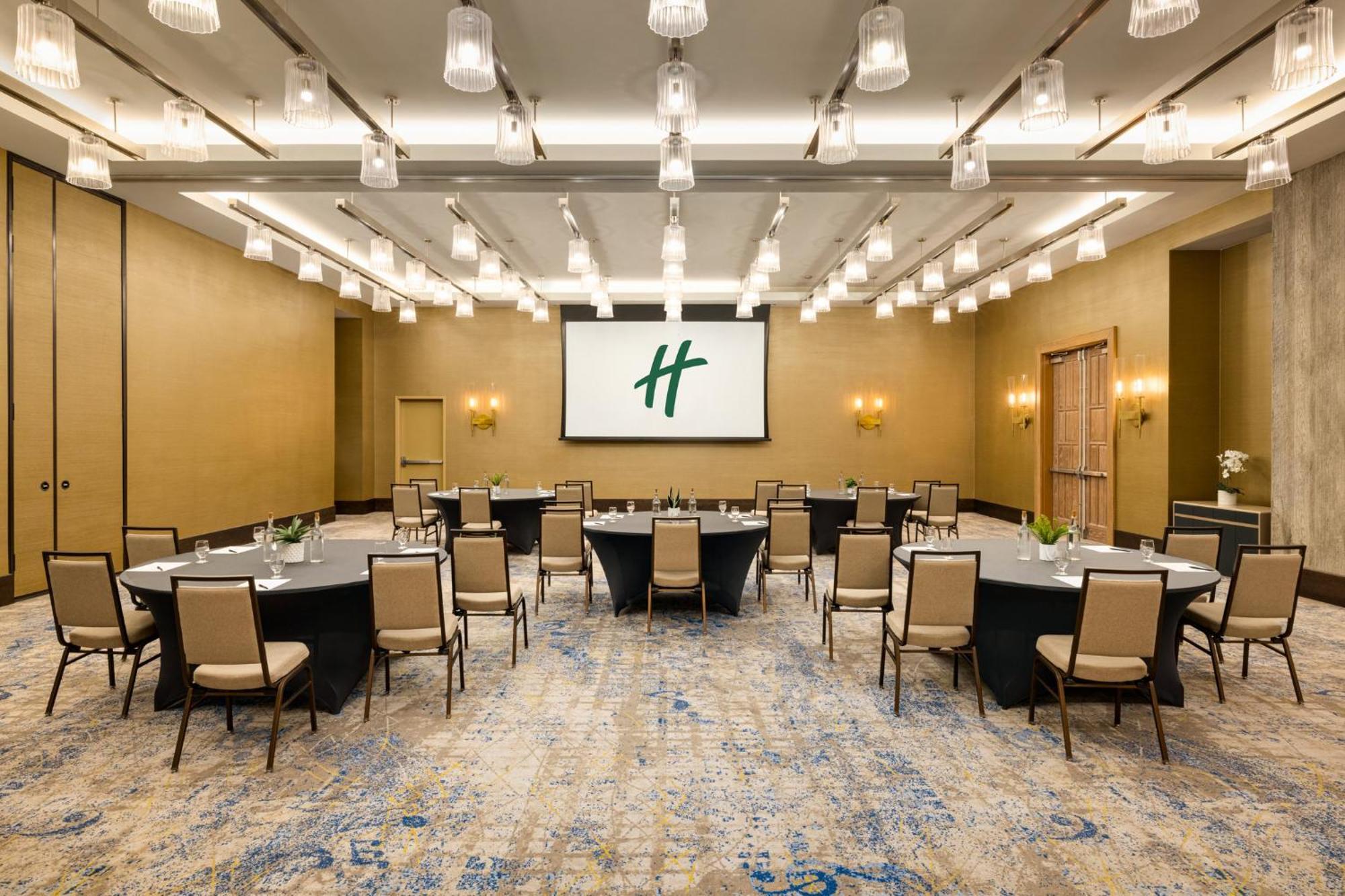 Hotel Holiday Inn & Suites Nashville Downtown - Broadway By Ihg