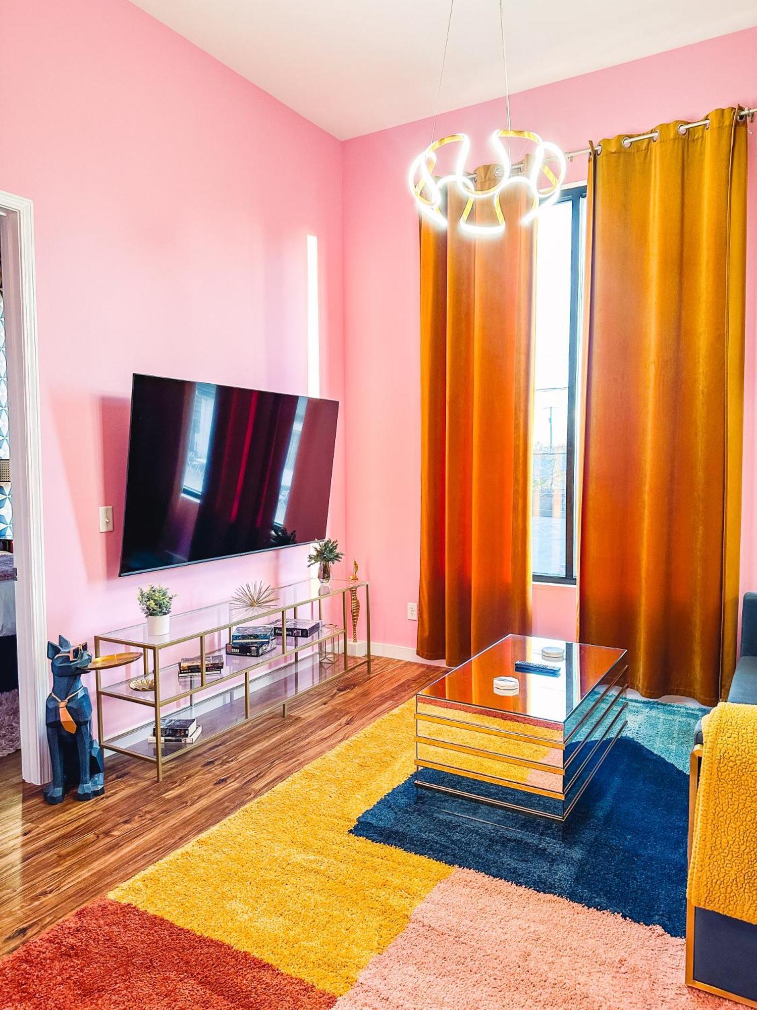 Dolly's Art Deco - Luxe Near Broadway Nashville