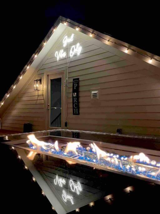 Holiday home Spacious W Rooftop Deck And Mural! 10 Min 2 Dt