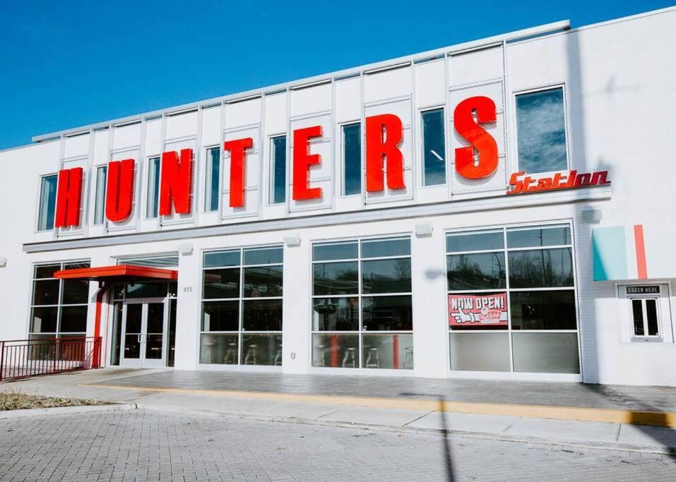 Holiday home Spacious W Rooftop Deck And Mural! 10 Min 2 Dt Nashville