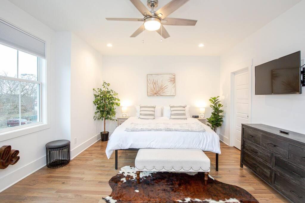 Holiday home Spacious W Rooftop Deck And Mural! 10 Min 2 Dt Nashville