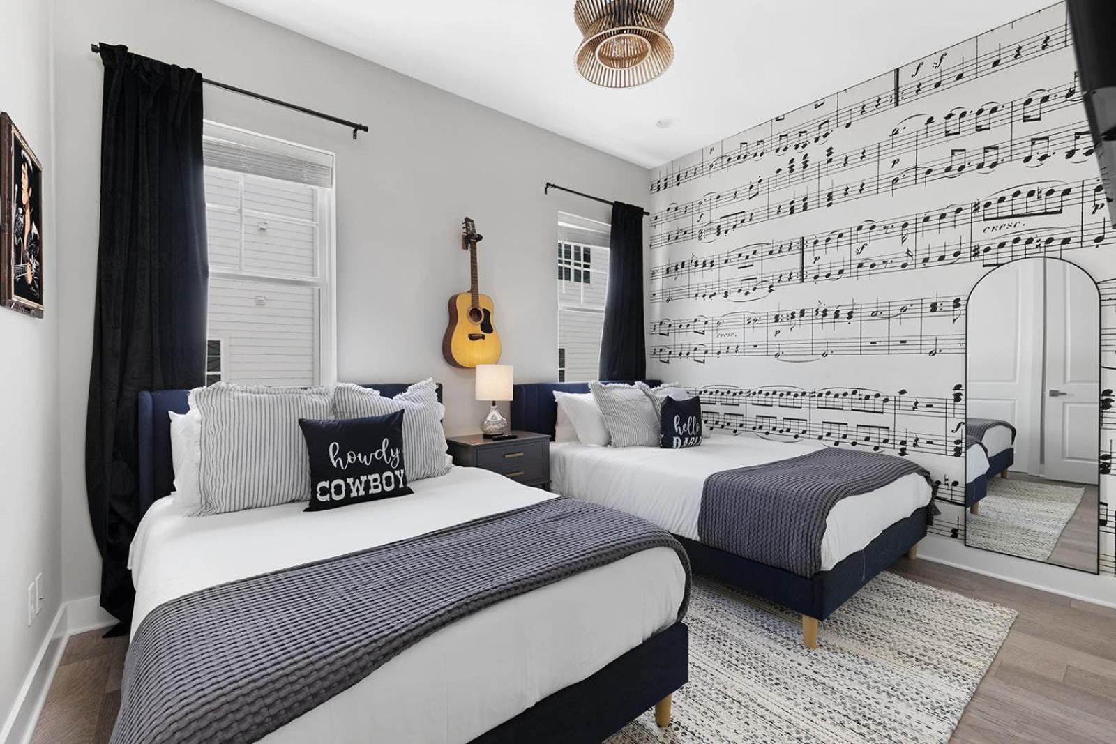 The Bluebell - Rooftop Lounge With Hot Tub Holiday home