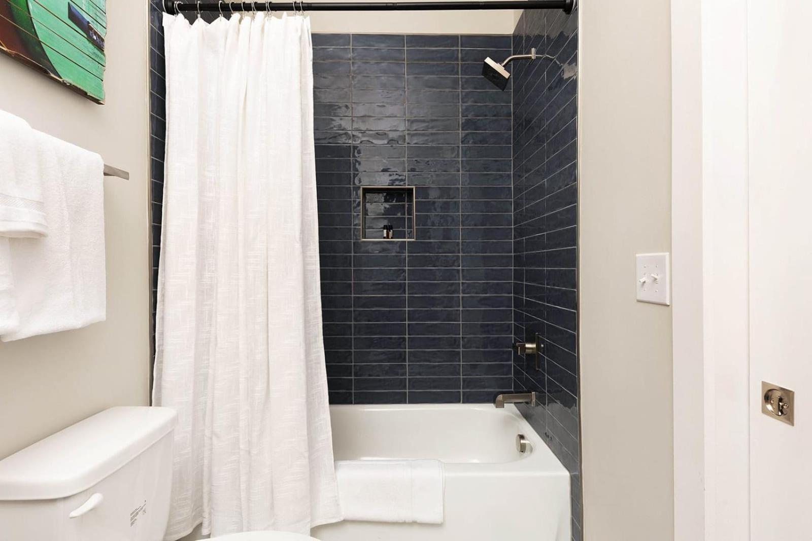 Holiday home The Bluebell - Rooftop Lounge With Hot Tub