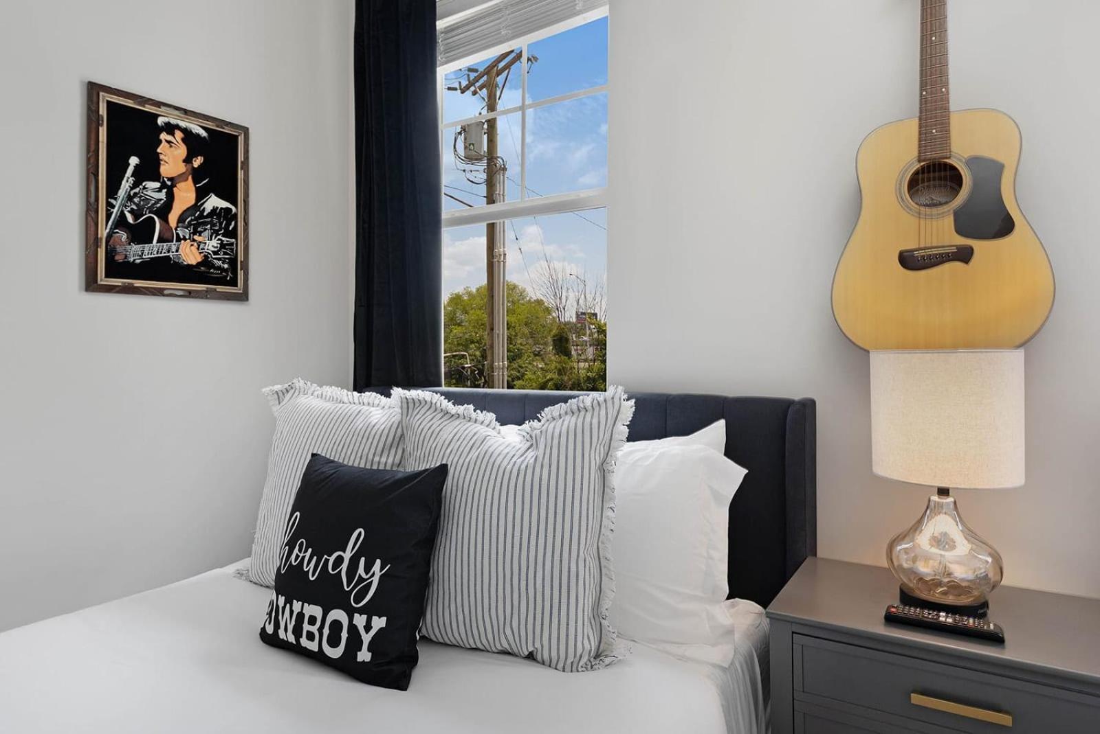 Holiday home The Bluebell - Rooftop Lounge With Hot Tub Nashville