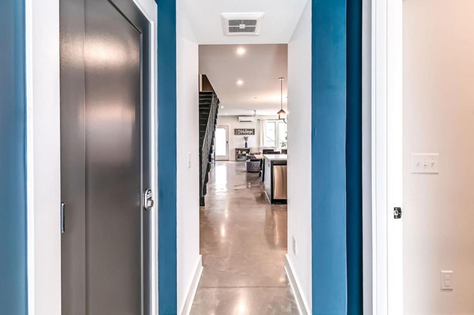 11 Beds 6 Full Baths 5 Minutes To Downtown Nashville