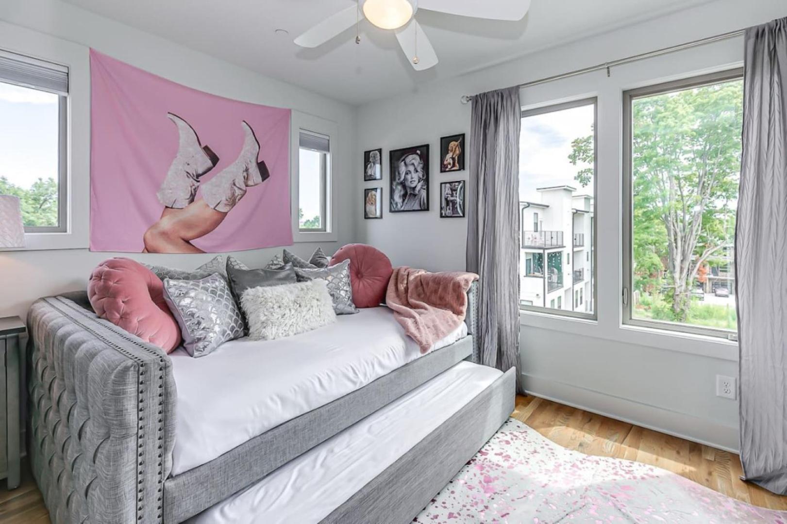 11 Beds 6 Full Baths 5 Minutes To Downtown Nashville