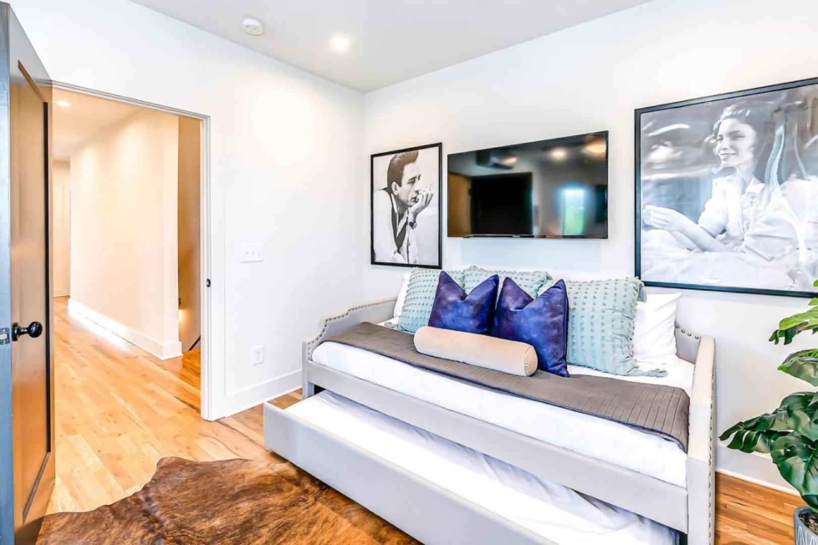 11 Beds 6 Full Baths 5 Minutes To Downtown Holiday home Nashville