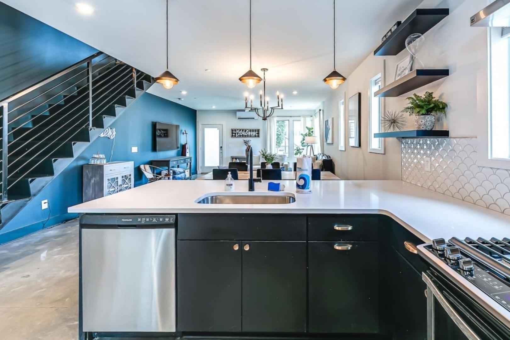 11 Beds 6 Full Baths 5 Minutes To Downtown * Nashville