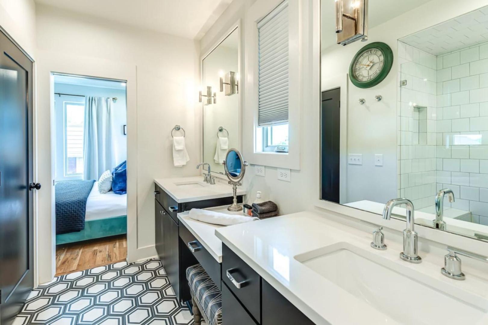 Holiday home 11 Beds 6 Full Baths 5 Minutes To Downtown Nashville