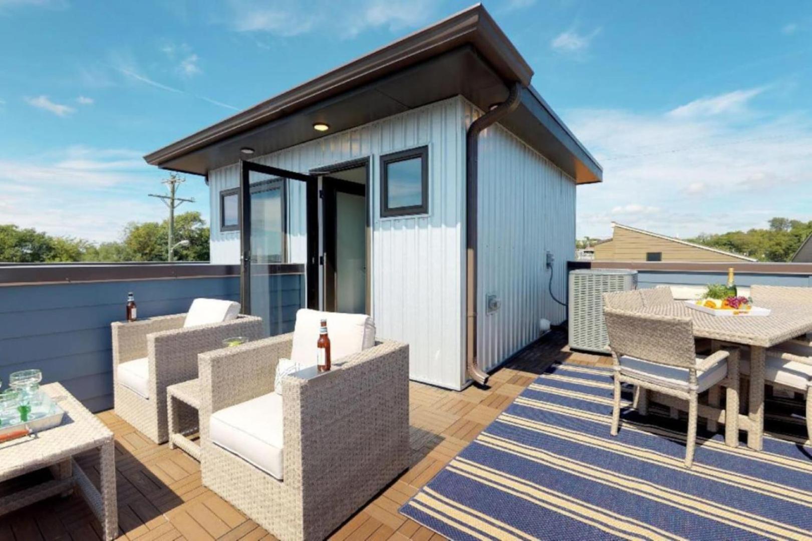Holiday home Rooftop Deck With View Modern Charming *