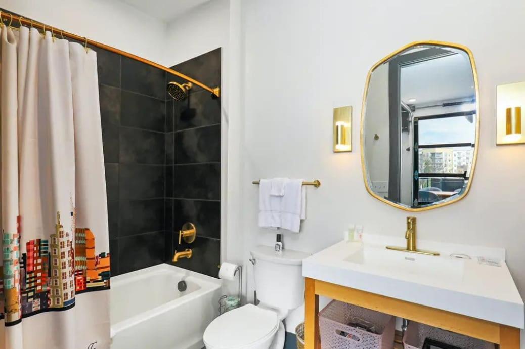 Muse- Morgan Wallen Speakeasy And Giant Balcony *