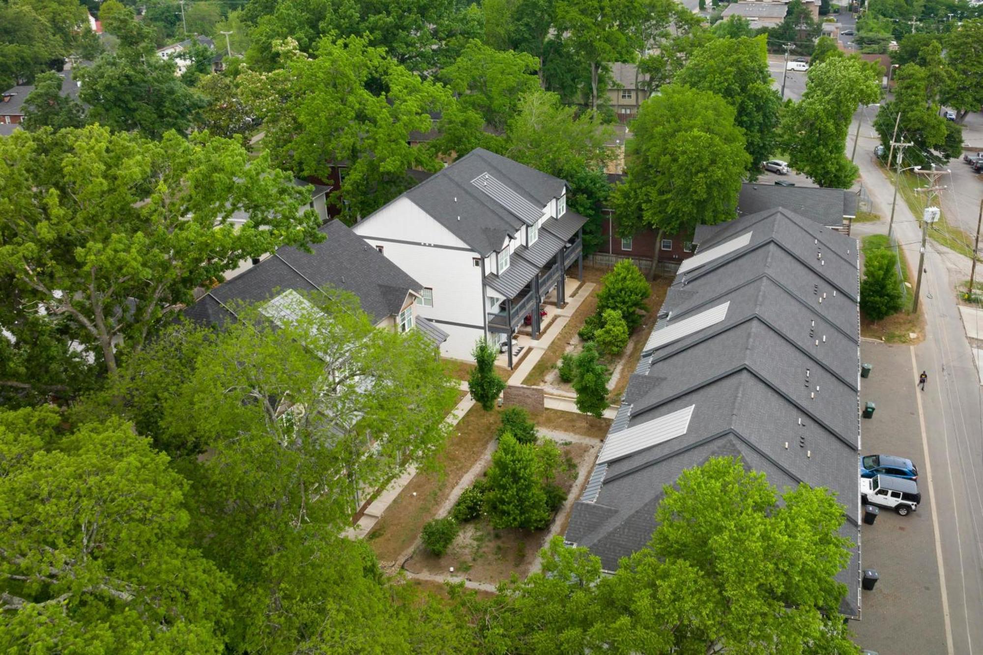 Waverly By Avantstay Nashville-inspired Townhome W Luxury Kitchen Pool Table Holiday home *