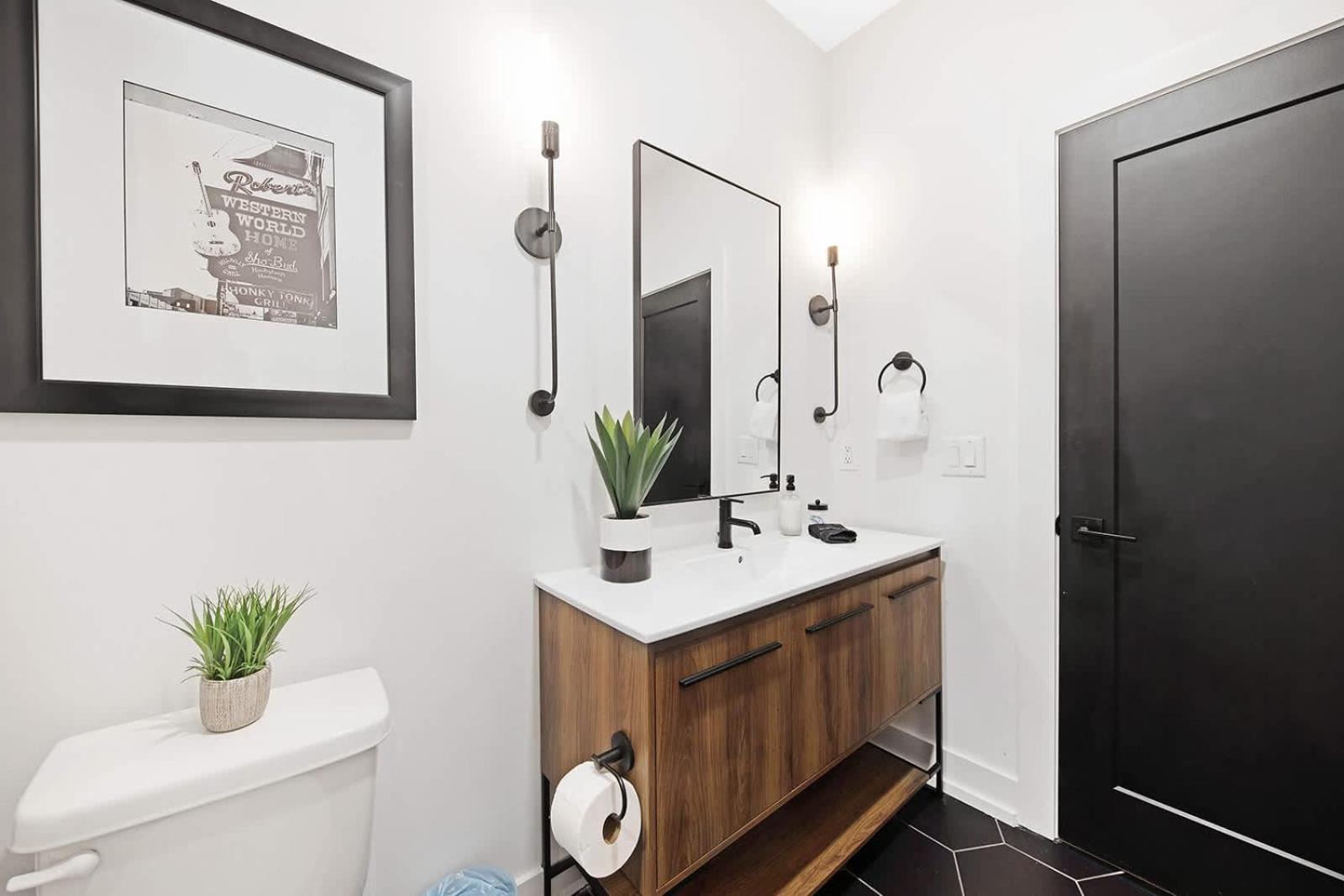 Holiday home The Jackson House - 1 Mile To Broadway!