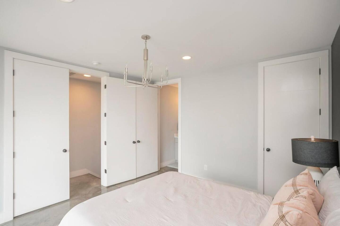 Holiday home Downtown Modern Rooftop Patio Vanderbilt 8 Beds Nashville