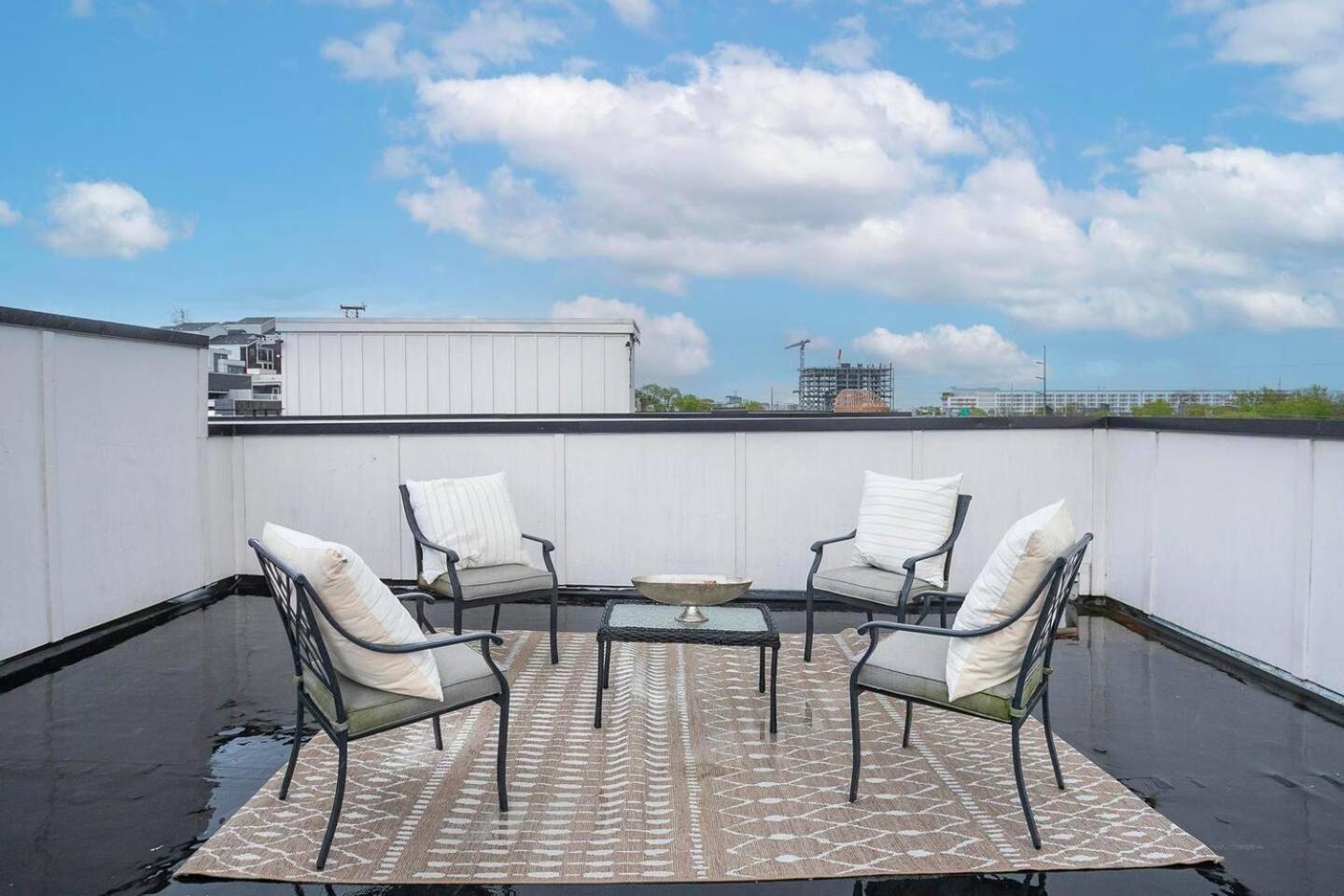 Downtown Modern Rooftop Patio Vanderbilt 8 Beds * Nashville