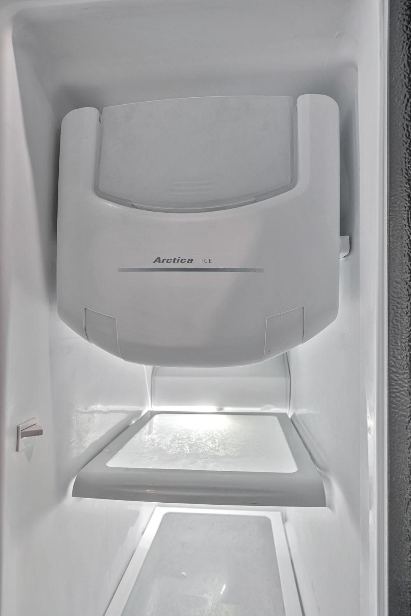 Lux East Nash-hot Tub & Rooftop Patio Holiday home *