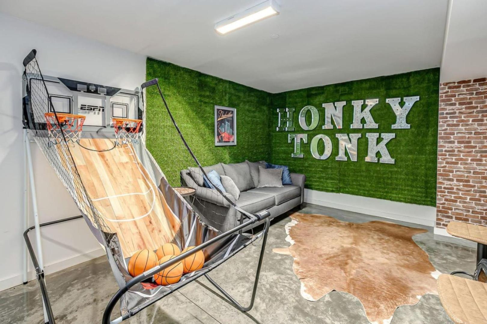 Honky Tonk Game With Rooftop Deck Holiday home *