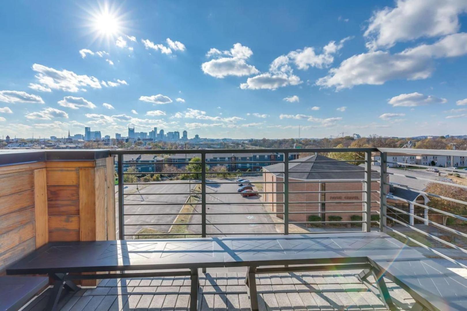 Honky Tonk Game With Rooftop Deck * Nashville