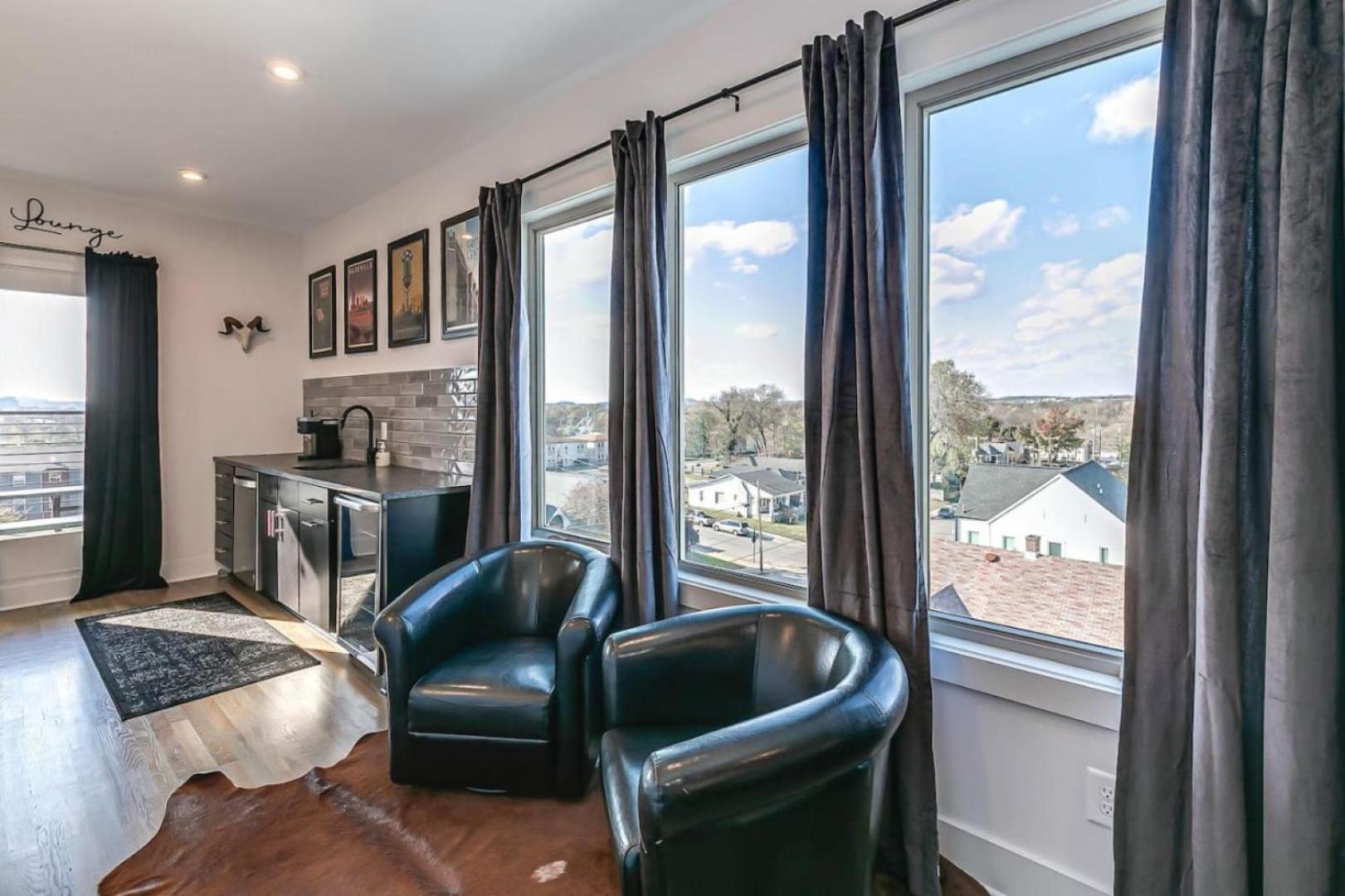 Honky Tonk Game With Rooftop Deck Holiday home *