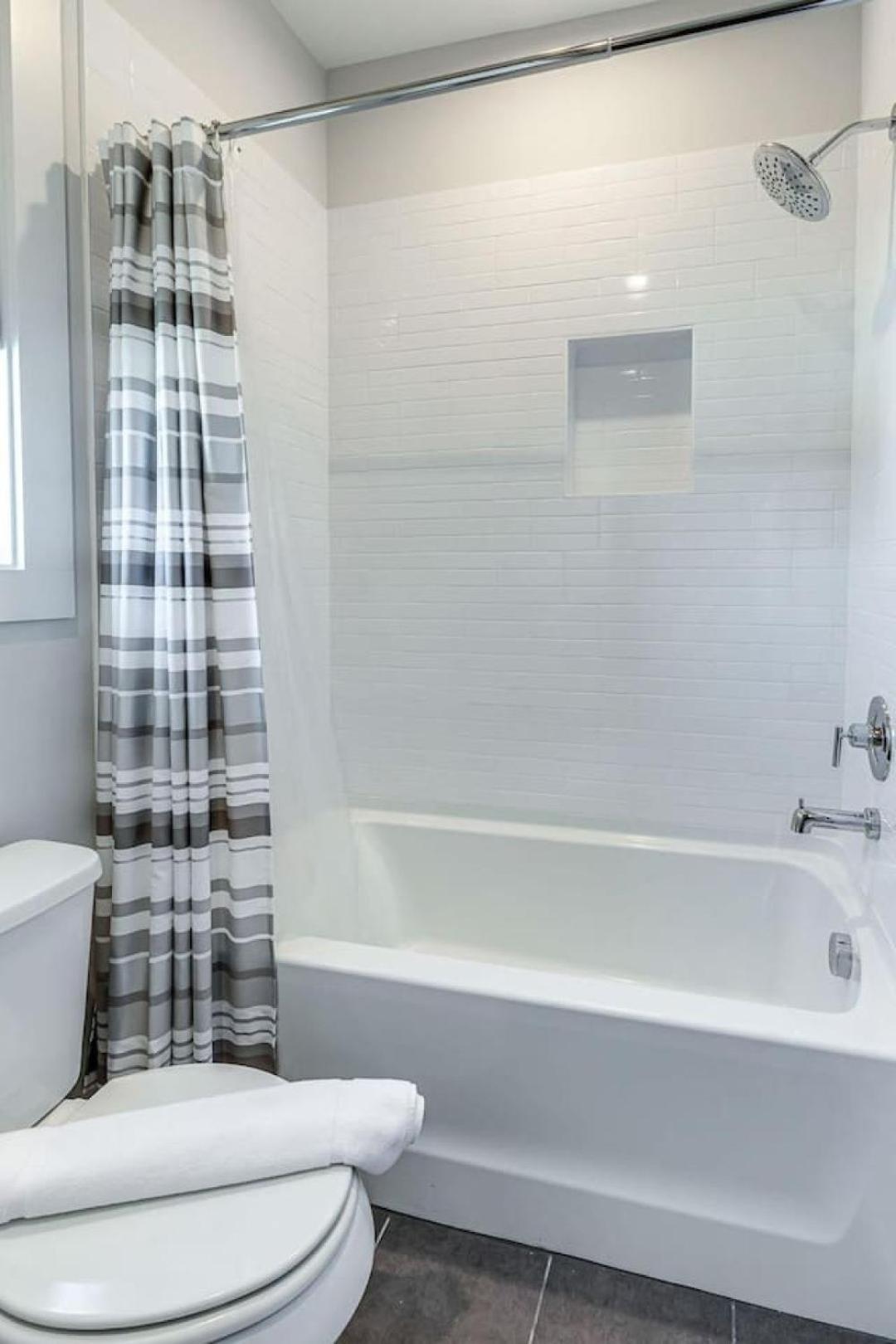 Honky Tonk Game With Rooftop Deck Holiday home *