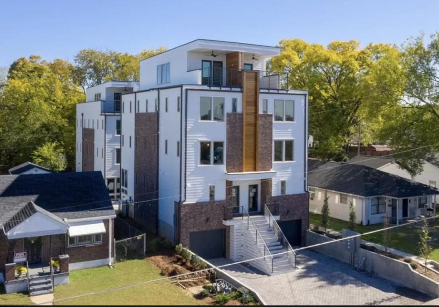 Honky Tonk Game With Rooftop Deck * Nashville