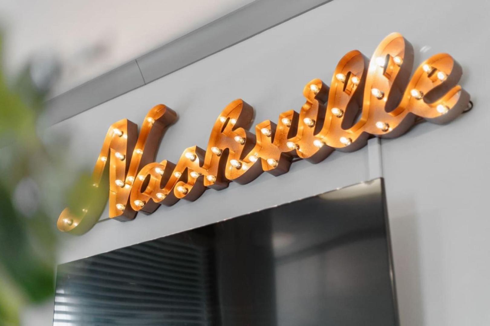 Luxury 4 Bedroom Home, Heart Of The Entertainment