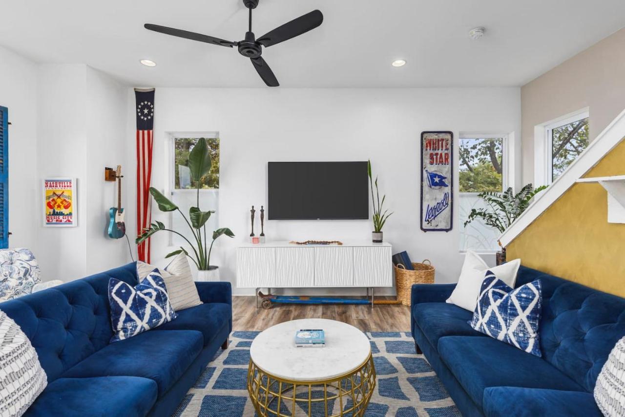 Walk To Geodis Stadium And Restaurants - Rooftop, Garage Holiday home Nashville