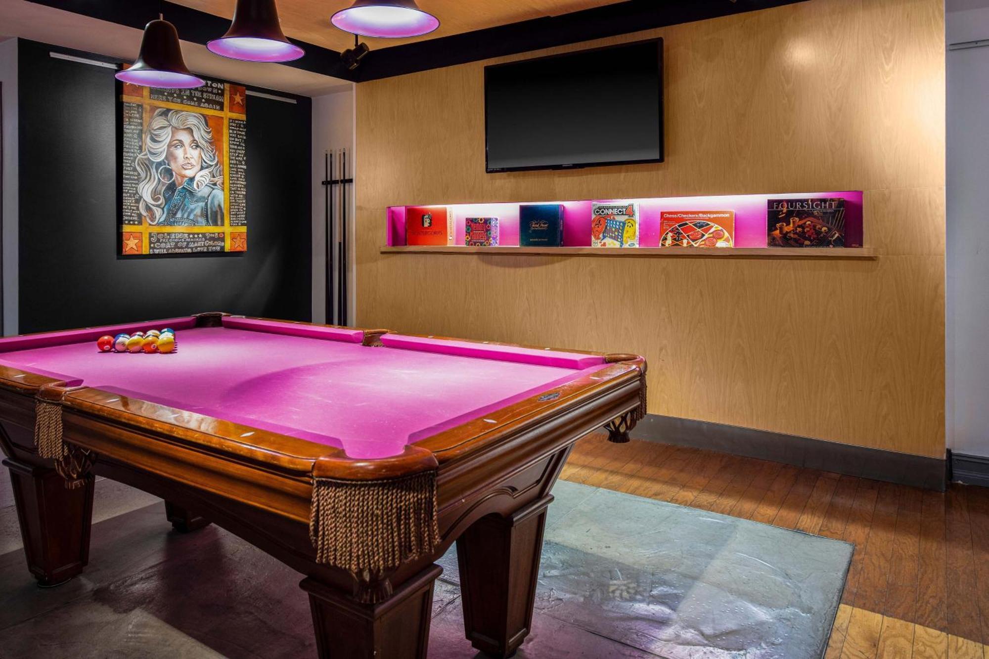 Aloft West End Hotel 3*