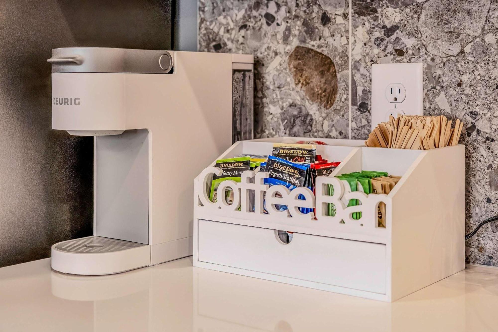 Rooftop Views Stylish Decor Nash Downtown Access Nashville