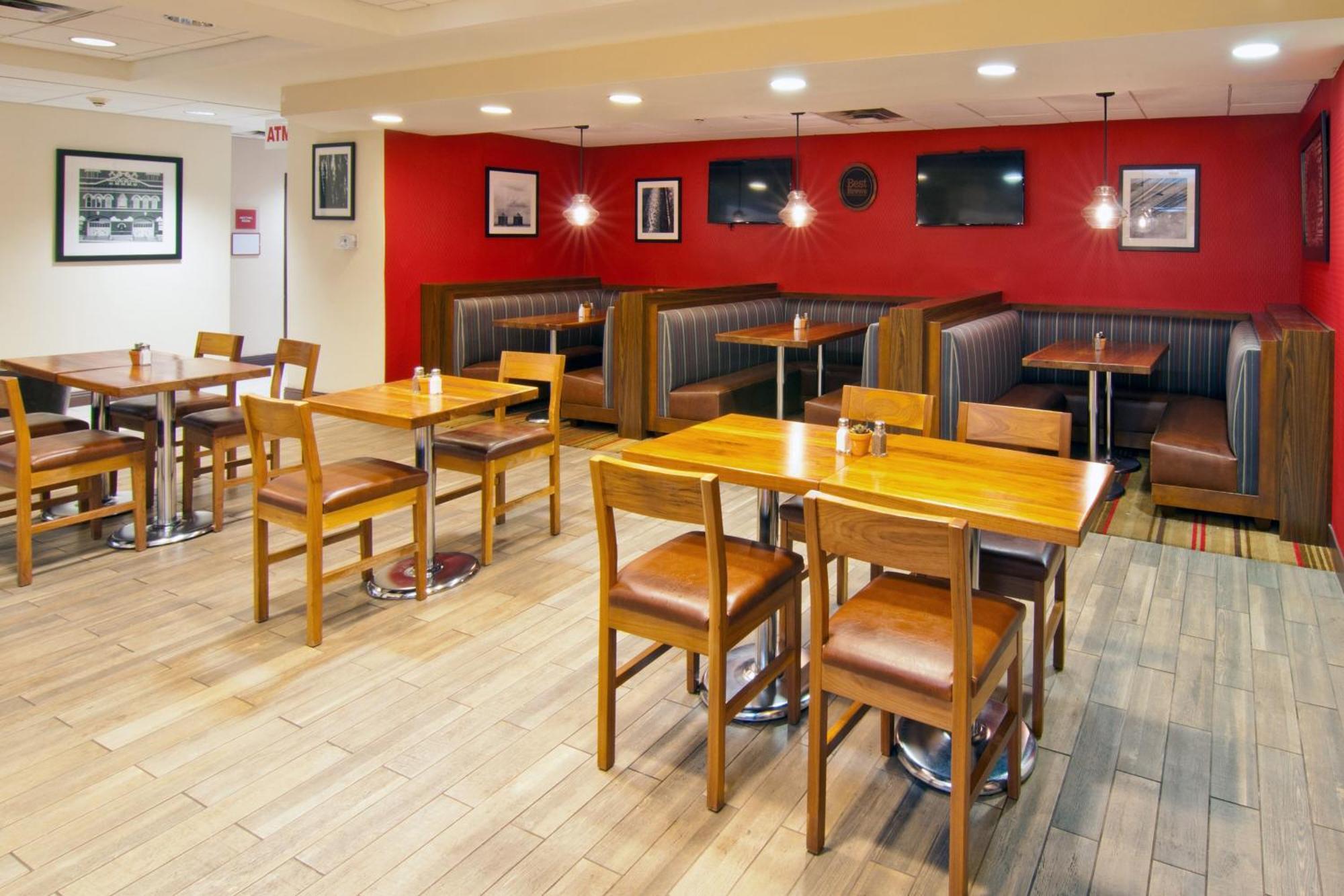 Four Points By Sheraton Airport 3*
