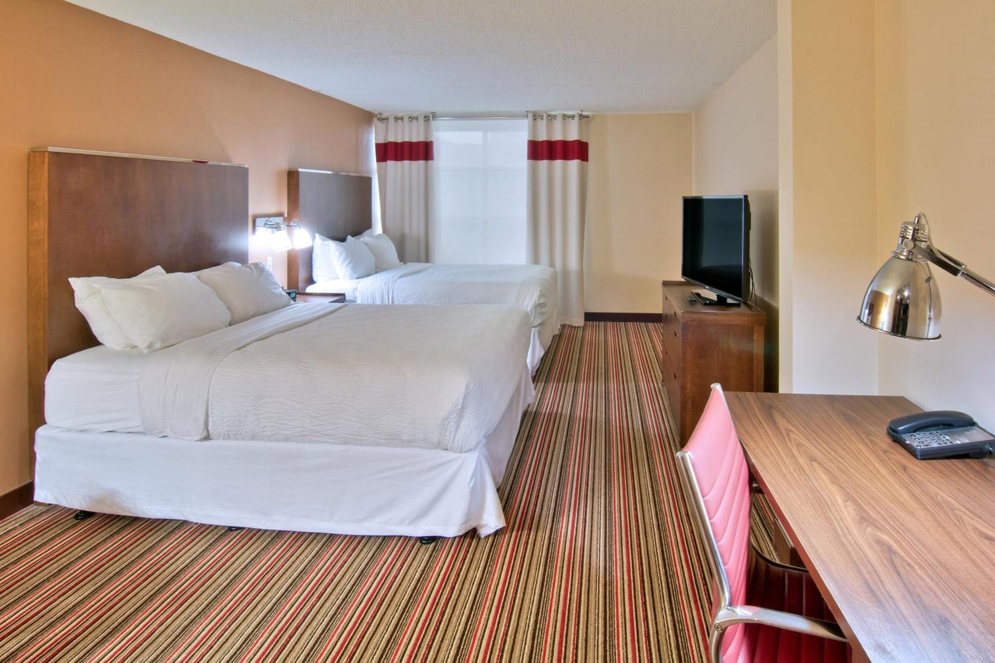 Four Points By Sheraton Airport Hotel Nashville