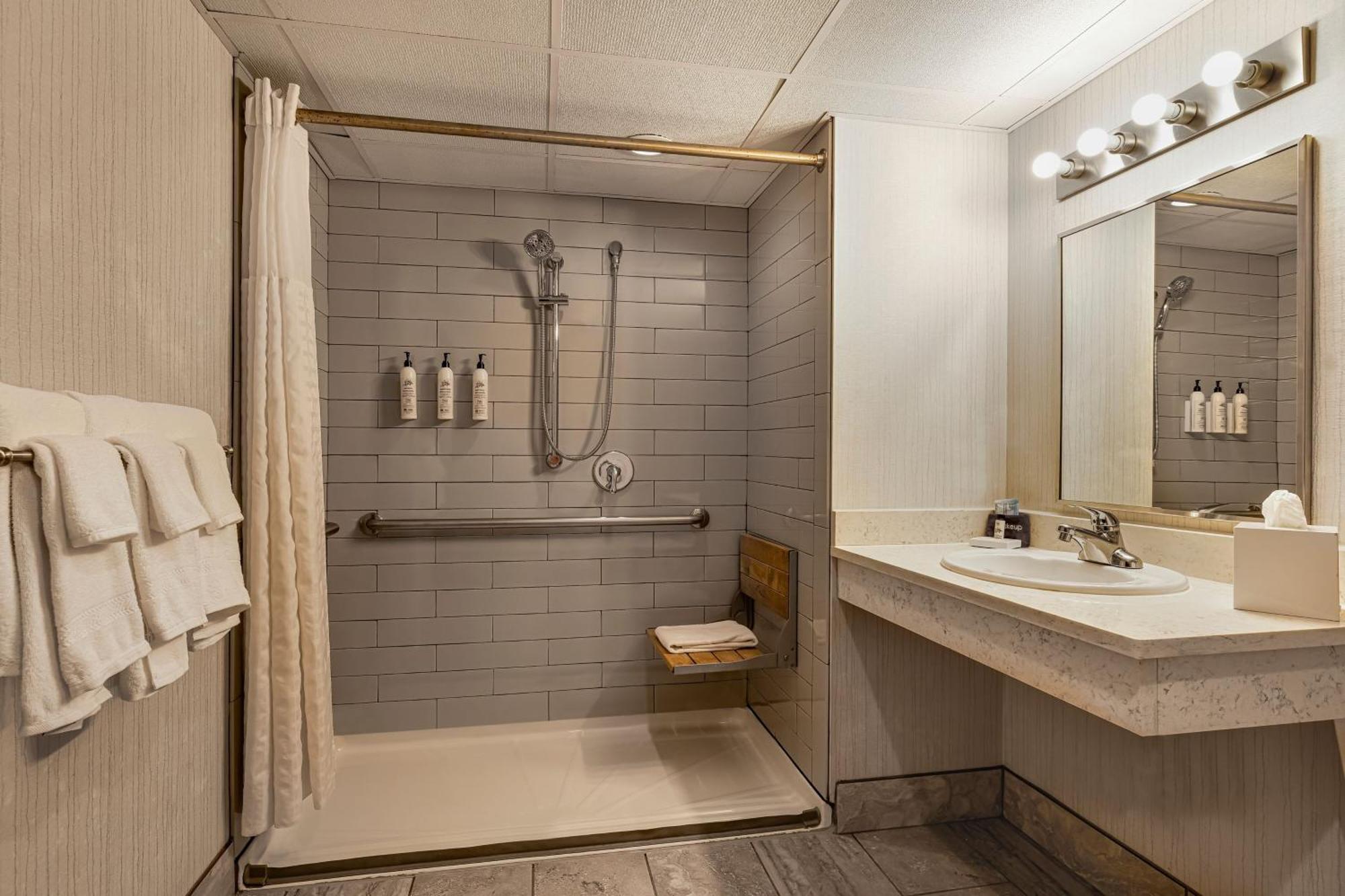 Preston Airport Hotel 3*