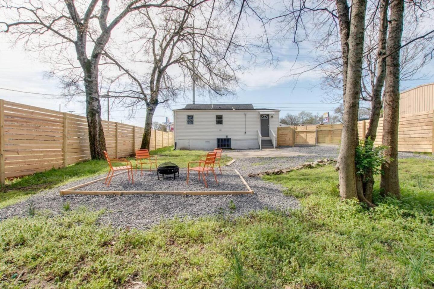 Villa Cozy 3br Fenced Backyard 10 Mins To Broadway *