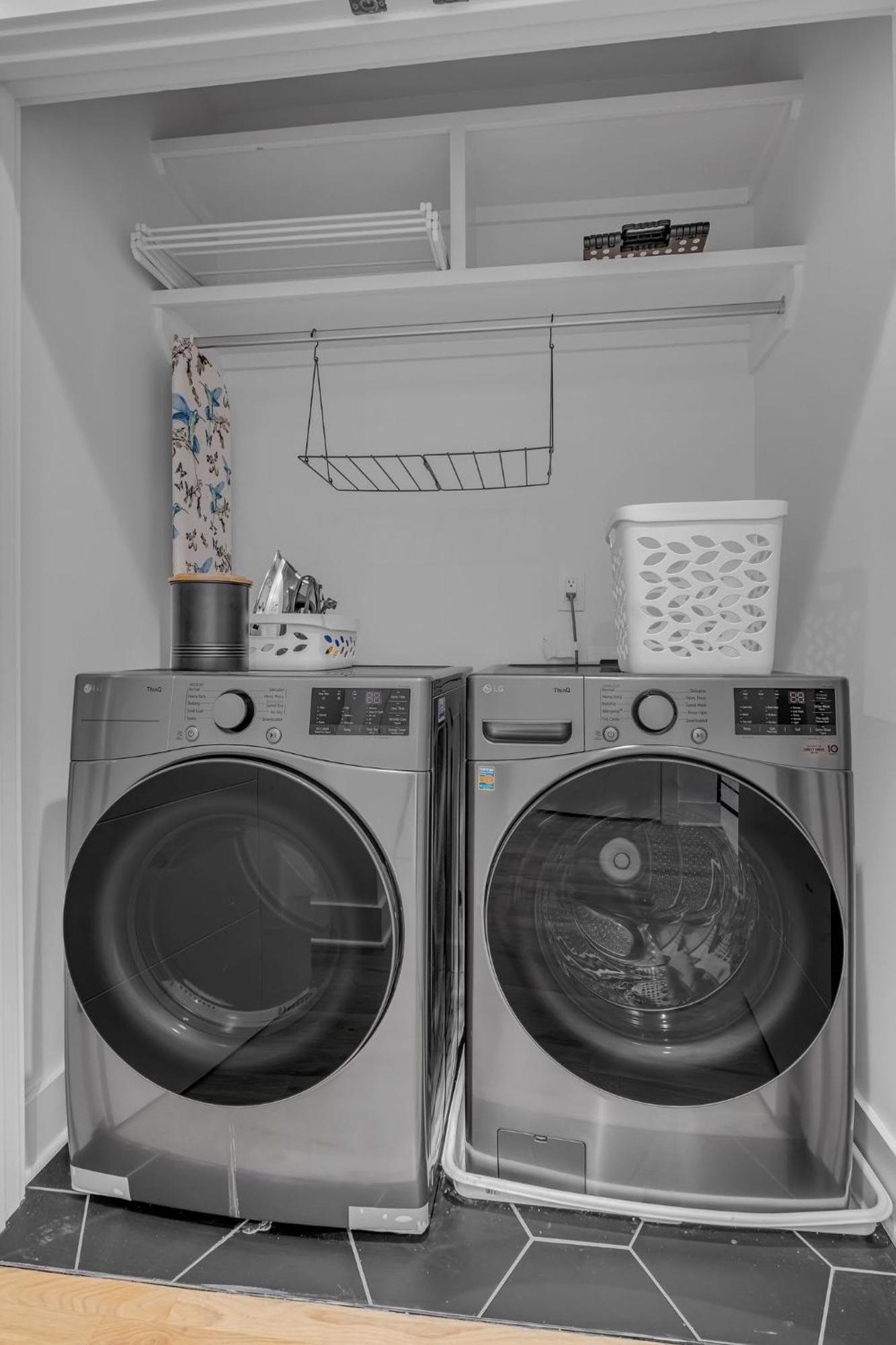 Lux East Nash-awesome Location- 30 Days Holiday home *