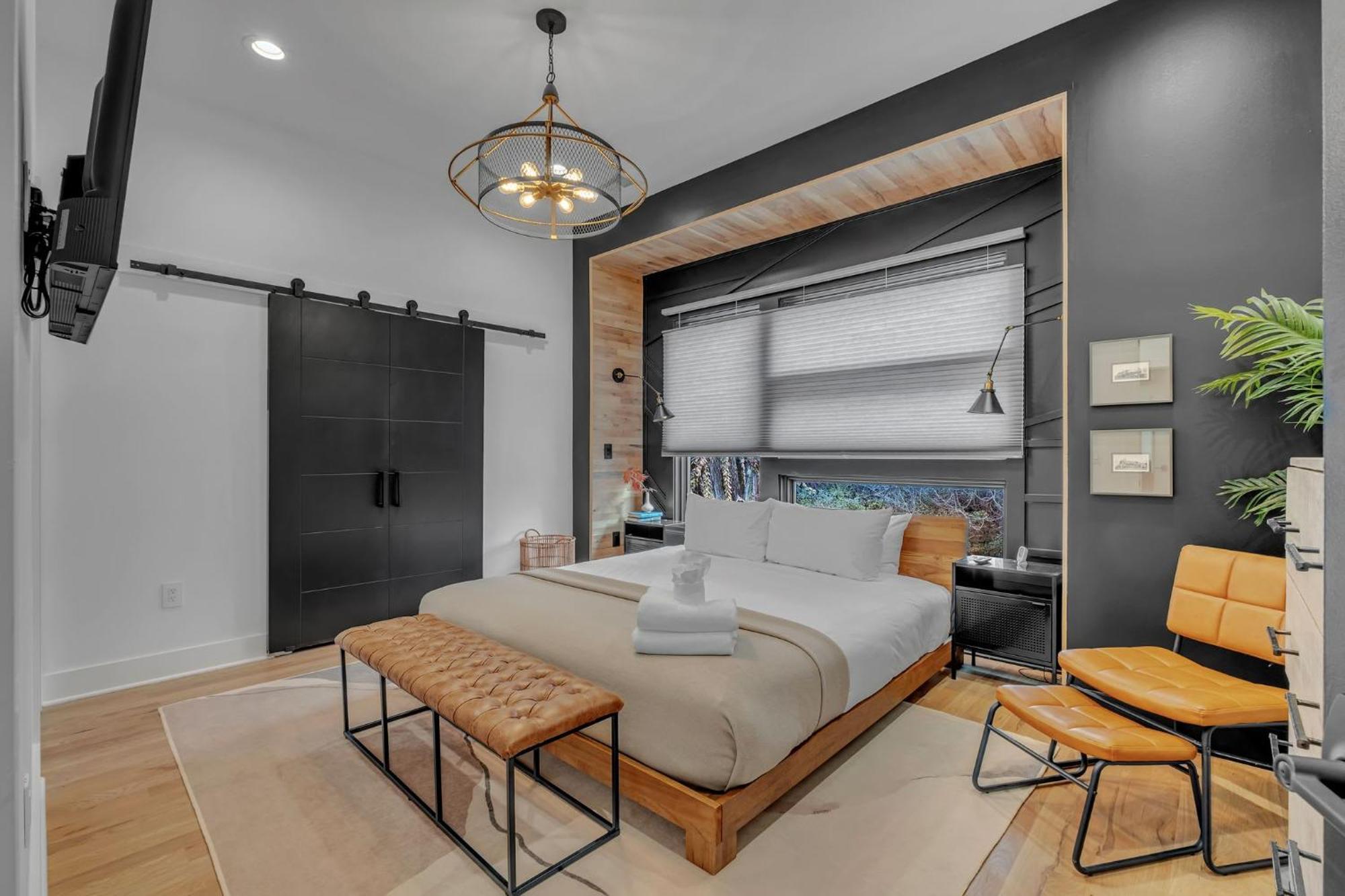 Lux East Nash-awesome Location- 30 Days Holiday home Nashville