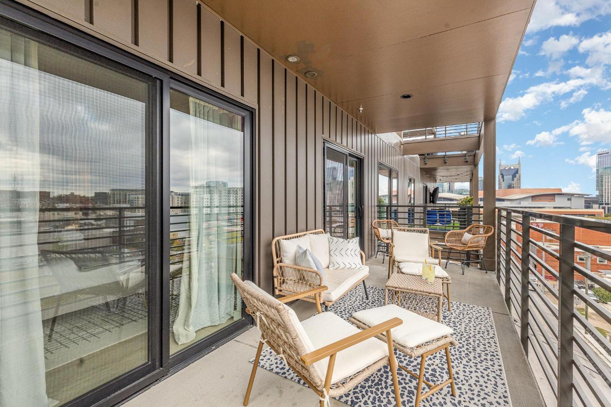 Hyve - Zest - Pool & Gym - Get Ready Vanities