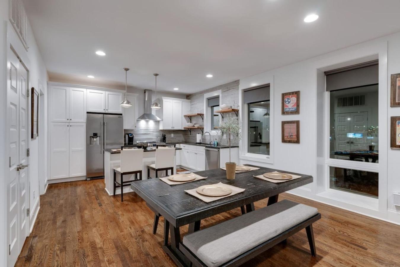 Elegant Townhouse Near Broadway * Nashville