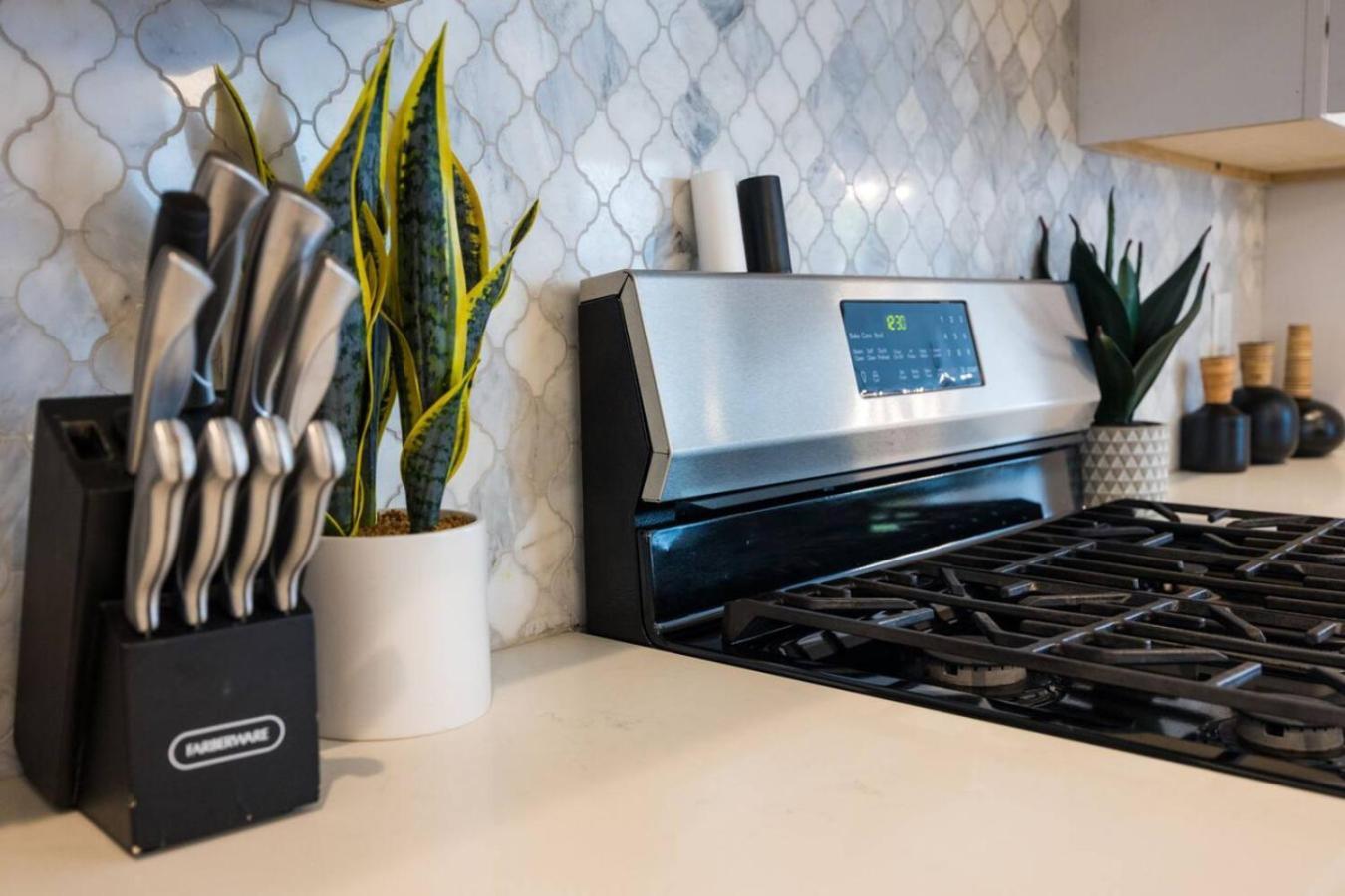 Big Spectacular Townhome Giant Covered Patio *