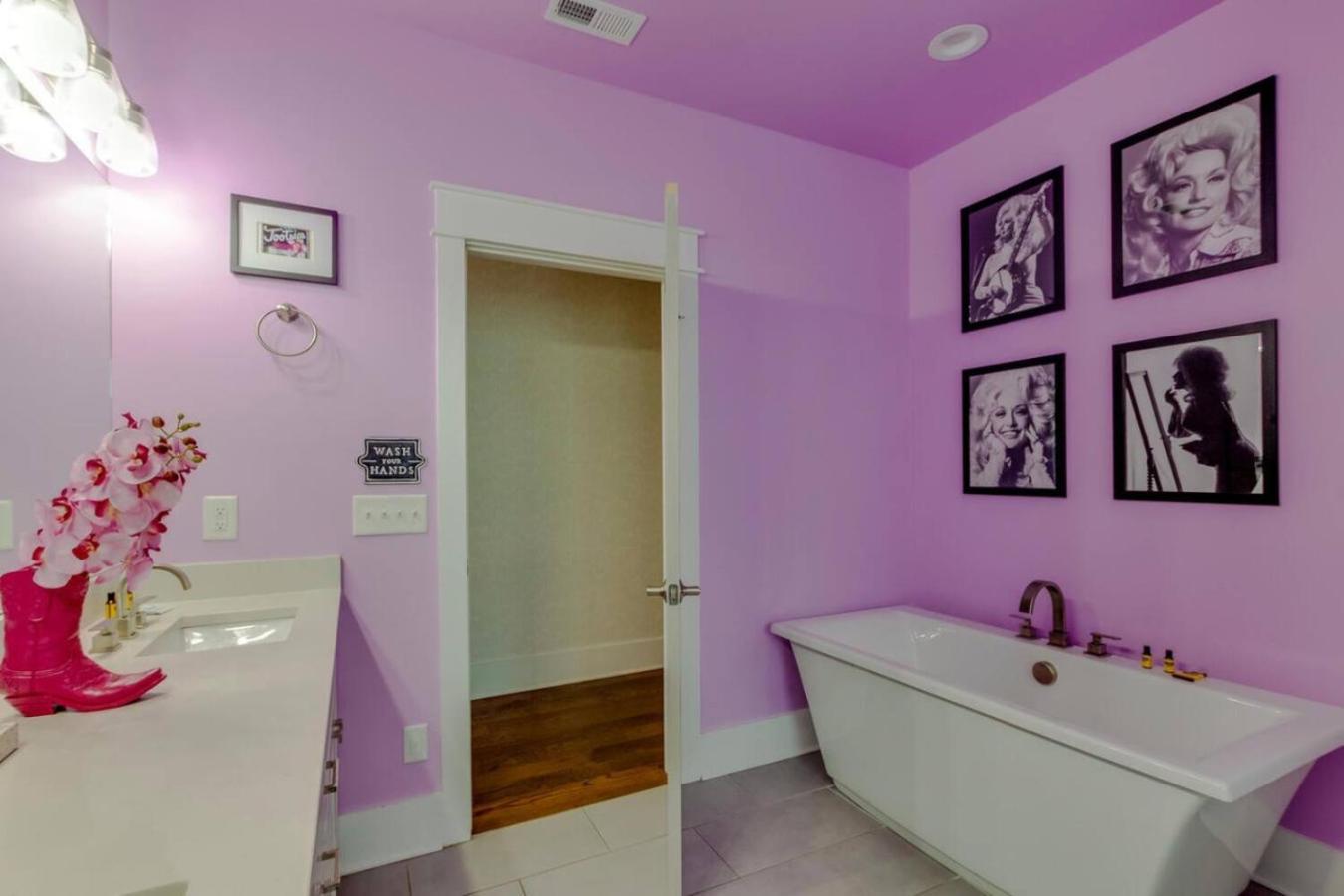 Big Spectacular Townhome Giant Covered Patio