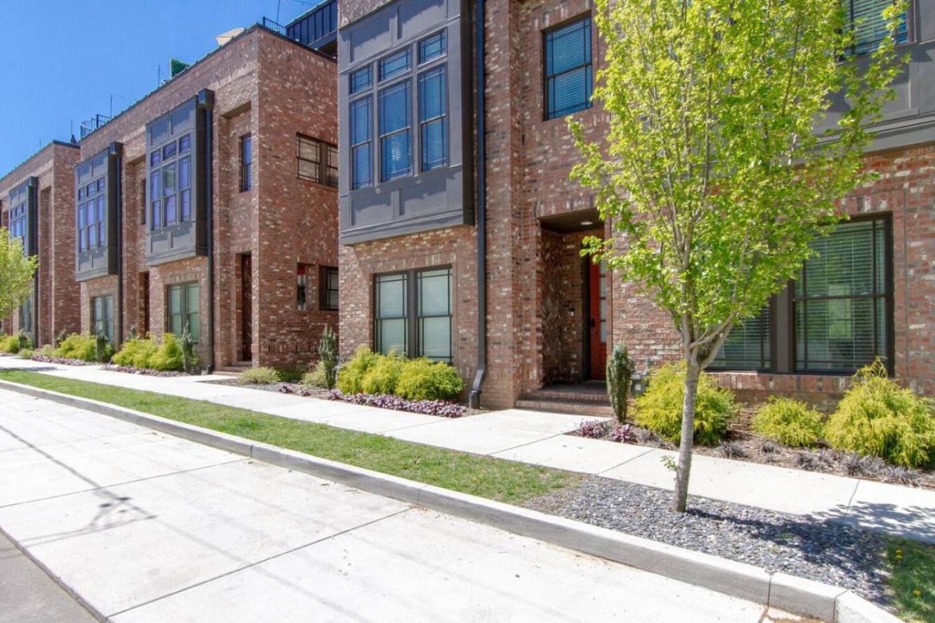 The Ultimate Double Rooftop Deck With Skyline Views * Nashville