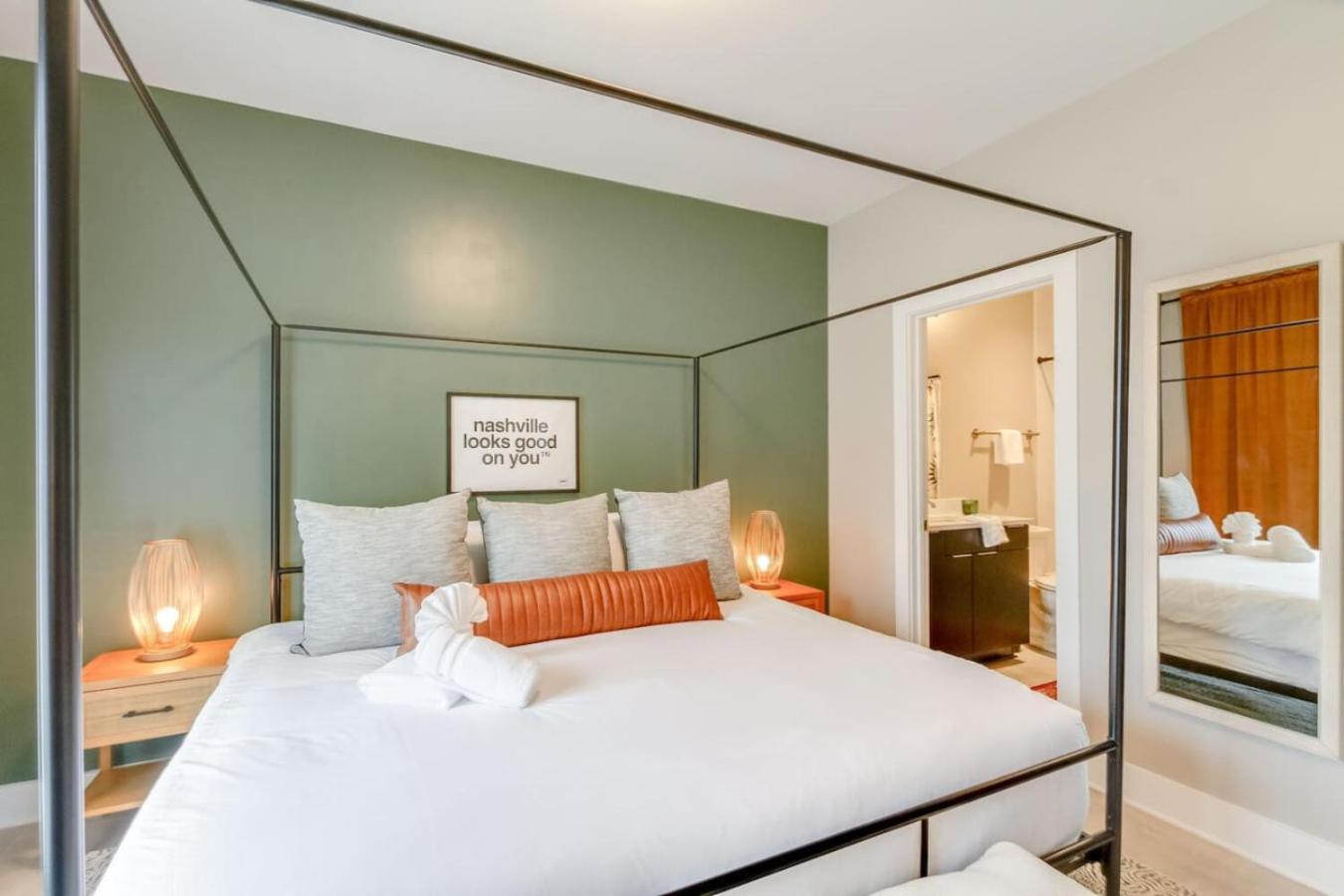 The Ultimate Double Rooftop Deck With Skyline Views * Nashville