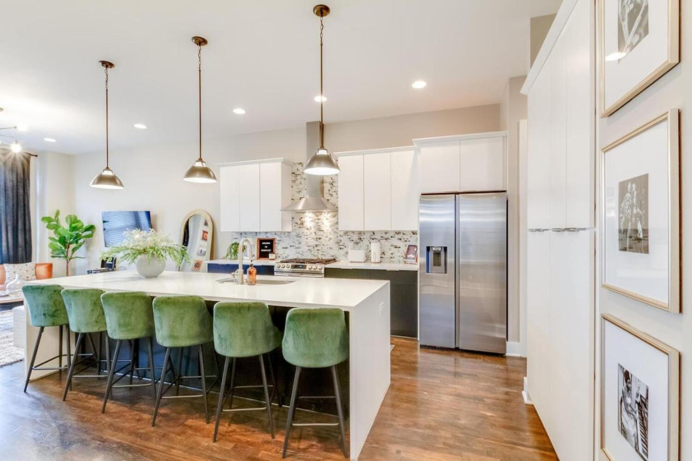 The Ultimate Double Rooftop Deck With Skyline Views