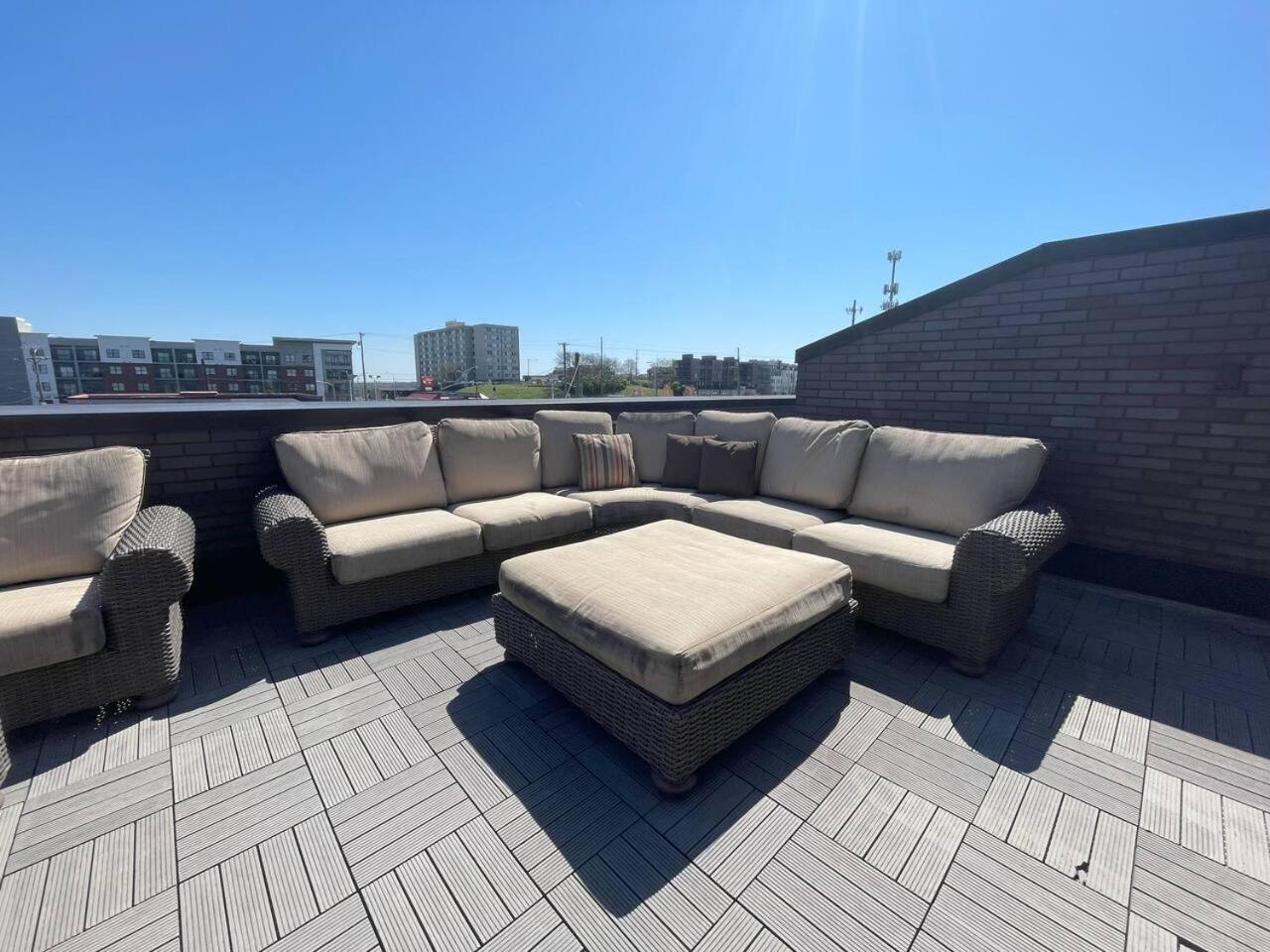 Holiday home Gulch Getaway The Nash Nest Epic Rooftop *