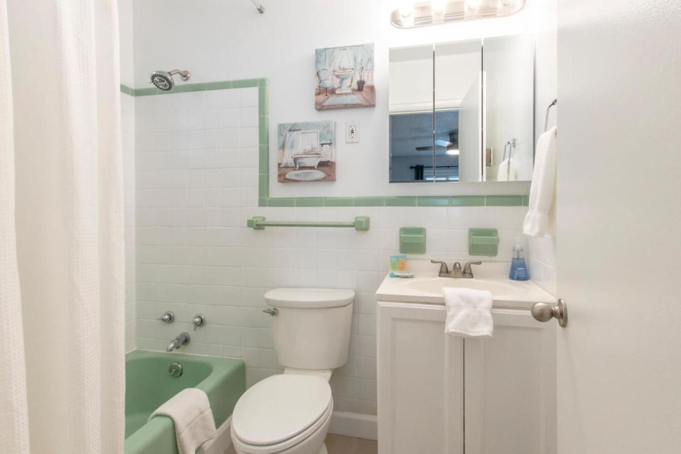 Delightful Charmer With Pool Access