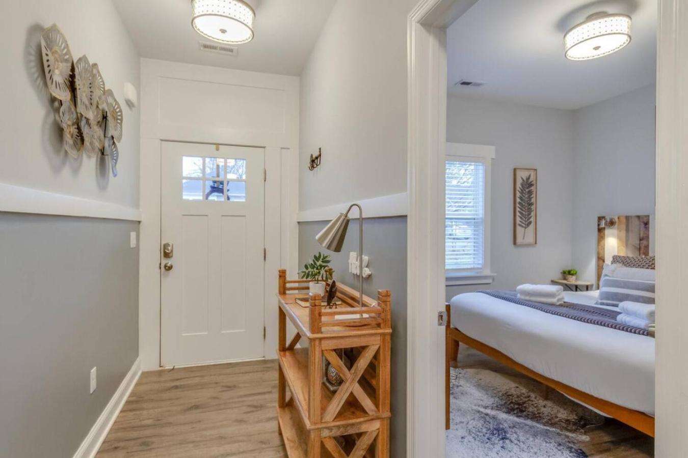 Holiday home Music Charmer Tons Of Beds Thirty Day Minimum *