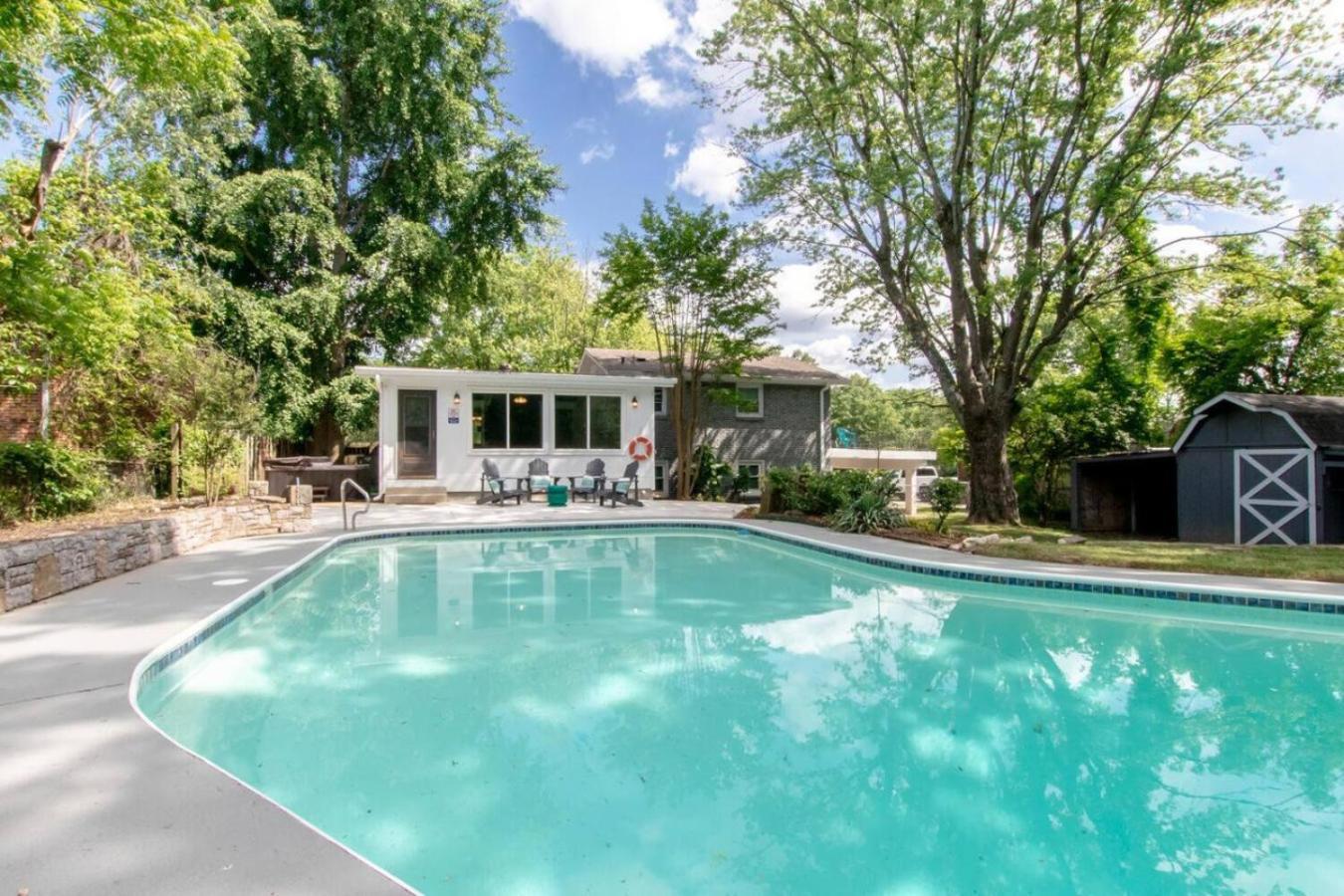 Music Megastar Private Pool And Hot Tub Holiday home