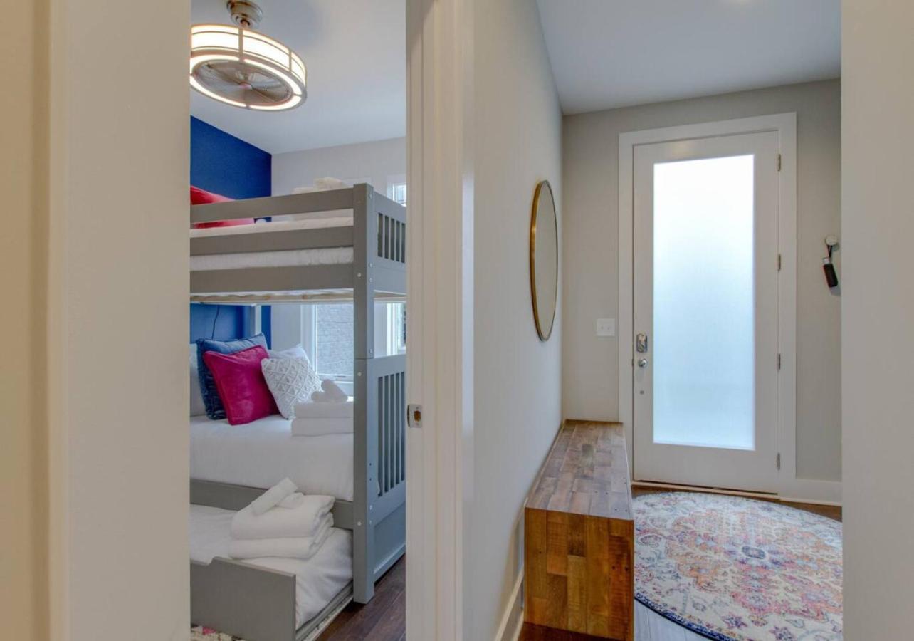 Skyline Views Romantic Fun Downtown Location Nashville